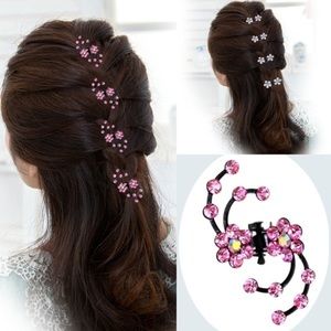 🌸 Lovely Set of 6 rhinestone premium floral flower hair clips